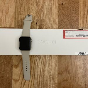 SOLD Apple Watch Series 7 Starlight 41mm